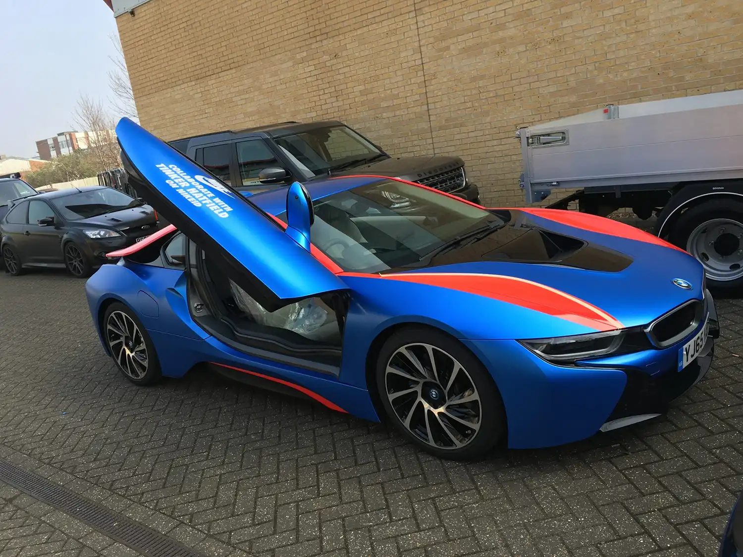 BMW i8 colour change wrap