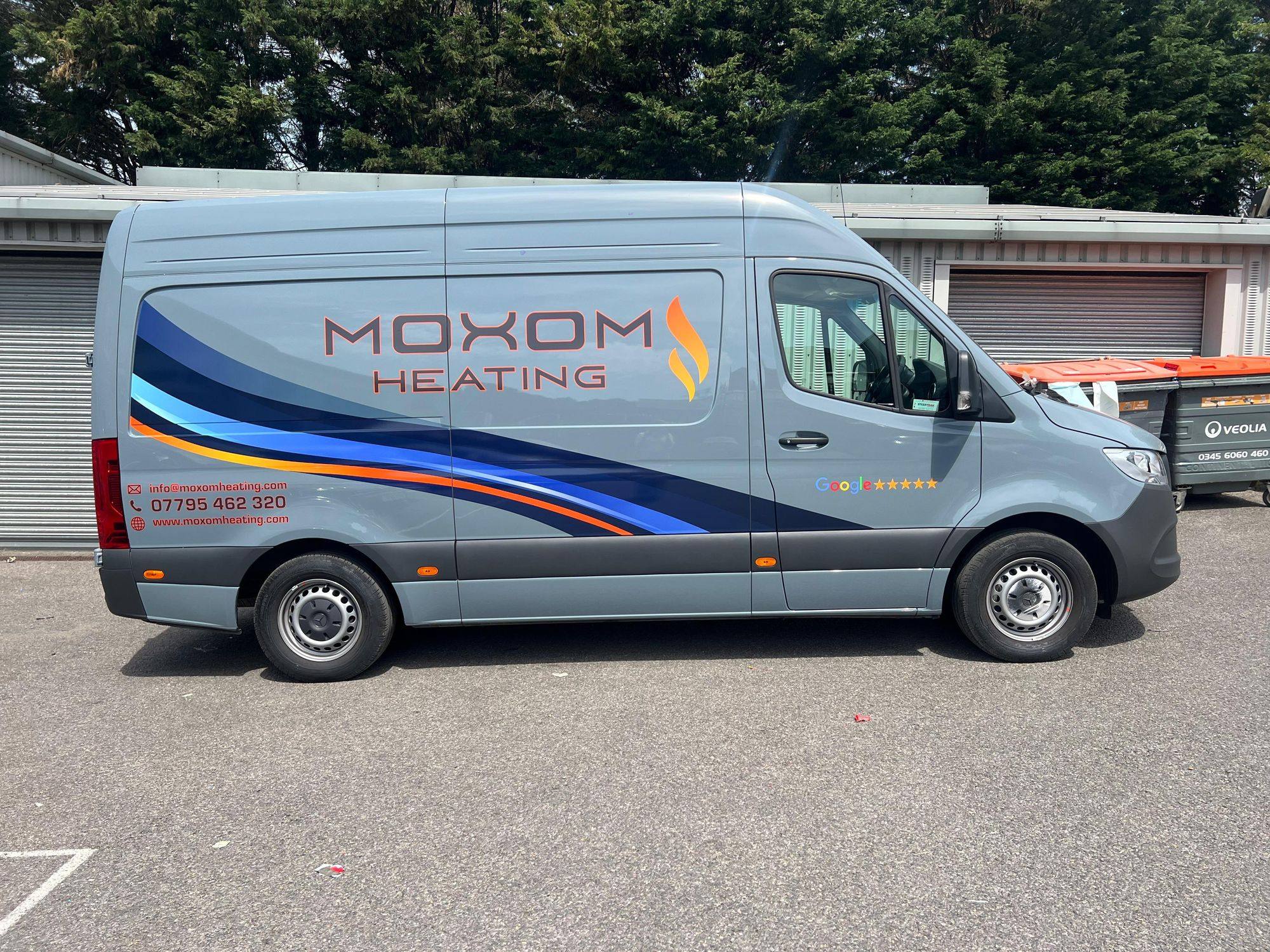 Moxom Heating Mercedes Sprinter van wrap